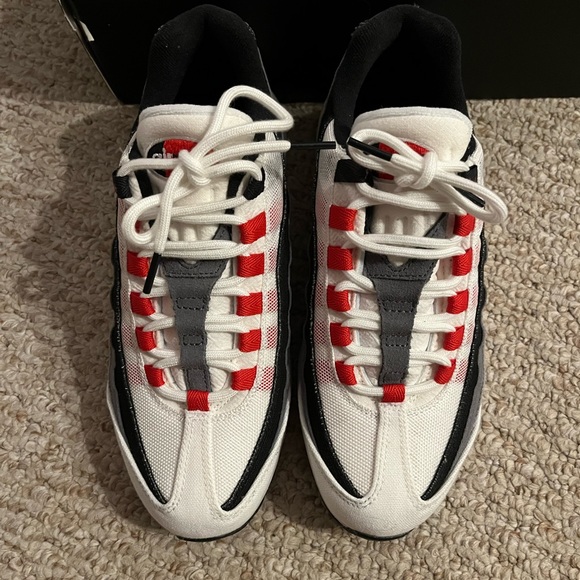 Nike Air Max 95 in Smoke Grey - Picture 7 of 12